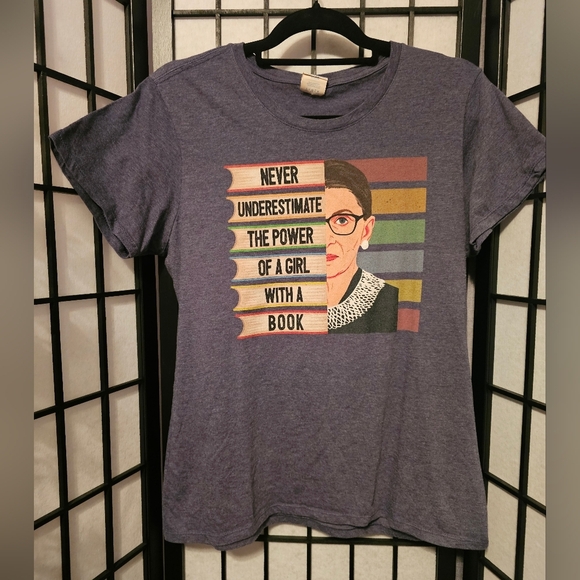 Feminist Ruth Bader‎ Ginsburg RBG Quote Girl With Book T Shirt Men Women Fashion - Picture 1 of 3